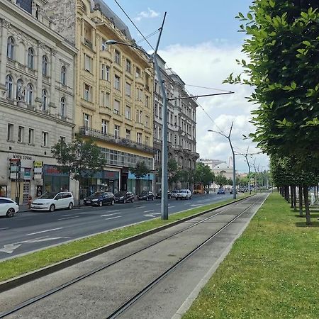 Luxury Apartment Near Astoria With Ac Budapest Exterior foto