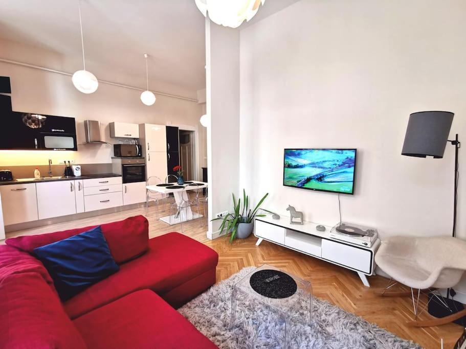 Luxury Apartment Near Astoria With Ac Budapest Exterior foto