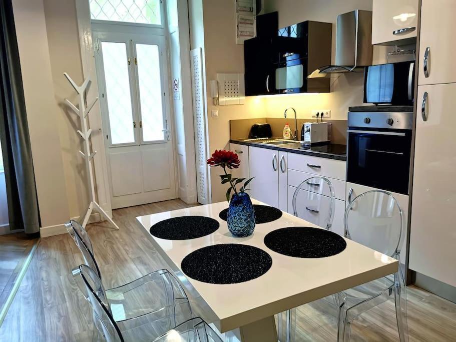 Luxury Apartment Near Astoria With Ac Budapest Exterior foto